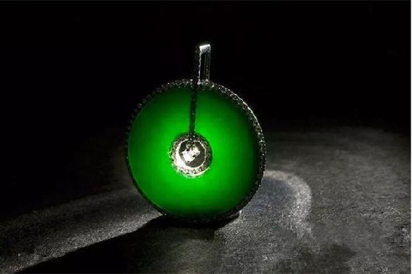 墨翠等級怎么分 墨翠什么樣的好 墨翠等級怎么分 墨翠什么樣的好