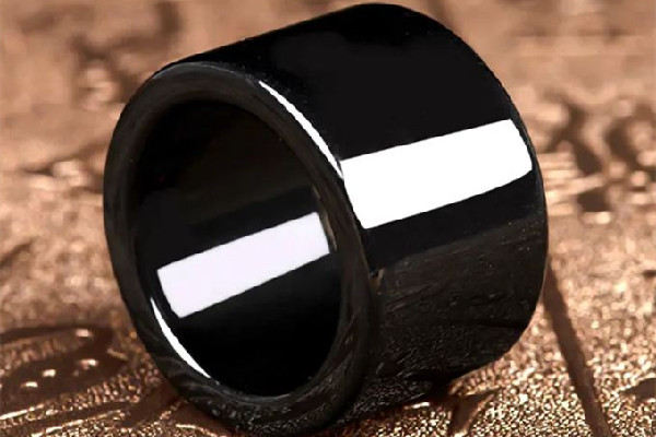 墨翠是什么檔次的翡翠 墨翠和翡翠哪個值錢價格高 墨翠是什么檔次的翡翠 墨翠和翡翠哪個值錢價格高