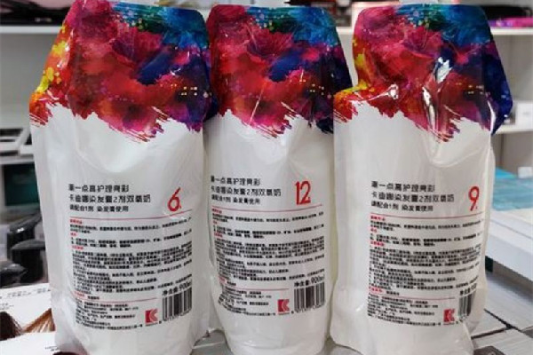 雙氧奶要停留多久 雙氧奶停留時(shí)間長了傷頭發(fā)嗎 雙氧奶要停留多久 雙氧奶停留時(shí)間長了傷頭發(fā)嗎