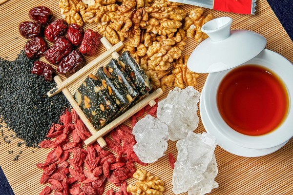 阿膠糕和阿膠固元膏有什么區(qū)別 阿膠糕屬于溫補還是大補