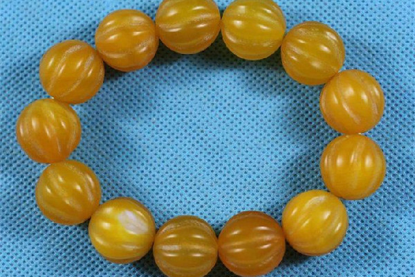 黃瑪瑙可以轉(zhuǎn)運嗎 黃瑪瑙和黃水晶哪個更招財 黃瑪瑙可以轉(zhuǎn)運嗎 黃瑪瑙和黃水晶哪個更招財