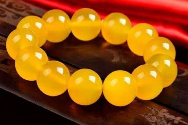 黃瑪瑙會(huì)越來(lái)越透嗎 黃瑪瑙怎么保養(yǎng) 黃瑪瑙會(huì)越來(lái)越透嗎 黃瑪瑙怎么保養(yǎng)