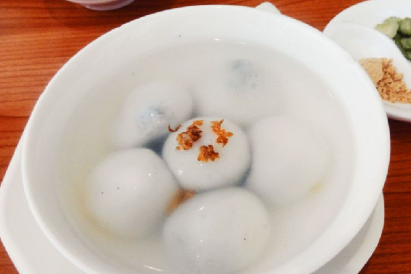 湯圓凍裂了怎么辦 湯圓凍久了怎么煮不熟 湯圓凍裂了怎么辦 湯圓凍久了怎么煮不熟