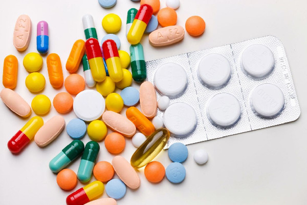 網友囤1000片退燒藥全砸手里了 退燒藥保質期是多久 網友囤1000片退燒藥全砸手里了 退燒藥保質期是多久