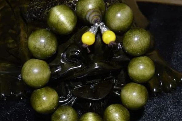 金絲楠木手串怎么辨認(rèn) 金絲楠木手串有假的嗎 金絲楠木手串怎么辨認(rèn) 金絲楠木手串有假的嗎
