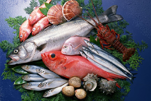 女子吃海鮮腹痛就醫(yī)出院當(dāng)天死亡 海鮮吃多了對身體有什么影響 女子吃海鮮腹痛就醫(yī)出院當(dāng)天死亡 海鮮吃多了對身體有什么影響