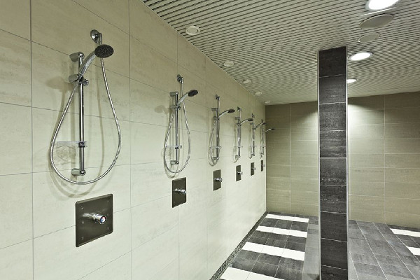 京城喬姐男扮女裝進(jìn)女浴室被拘 去公共浴室的注意事項(xiàng) 京城喬姐男扮女裝進(jìn)女浴室被拘 去公共浴室的注意事項(xiàng)