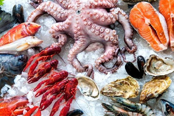 女子吃海鮮腹痛就醫(yī)出院當(dāng)天死亡 海鮮吃多了對身體有什么影響 女子吃海鮮腹痛就醫(yī)出院當(dāng)天死亡 海鮮吃多了對身體有什么影響