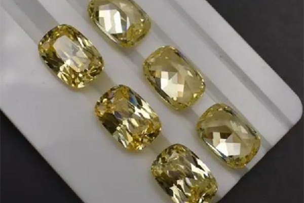 鋯石鉆戒值得購(gòu)買嗎 鋯石跟莫桑鉆哪個(gè)好 鋯石鉆戒值得購(gòu)買嗎 鋯石跟莫桑鉆哪個(gè)好