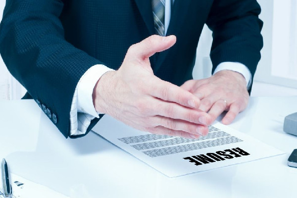 專(zhuān)家建議向大中專(zhuān)畢業(yè)生發(fā)金幣補(bǔ)助 畢業(yè)后怎么找好工作 專(zhuān)家建議向大中專(zhuān)畢業(yè)生發(fā)金幣補(bǔ)助 畢業(yè)后怎么找好工作