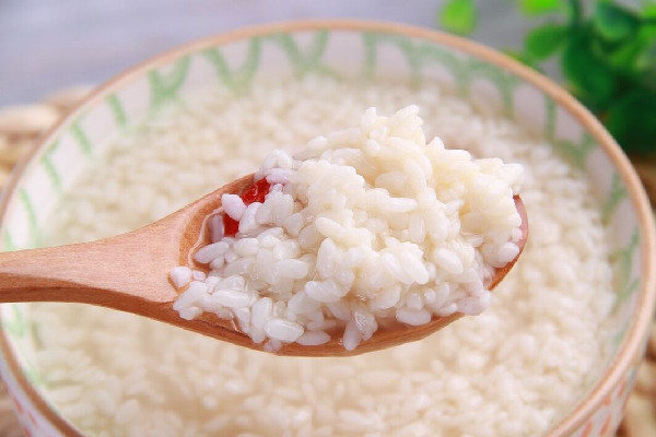 糯米酒有點(diǎn)酸還能喝嗎 糯米酒發(fā)酸有什么辦法補(bǔ)救 糯米酒有點(diǎn)酸還能喝嗎 糯米酒發(fā)酸有什么辦法補(bǔ)救