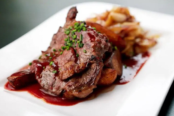 中國人均肉類消費遠超膳食標準 肉類每天吃多少合適 中國人均肉類消費遠超膳食標準 肉類每天吃多少合適