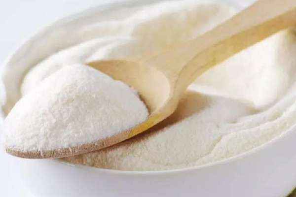 奶粉受潮了能喝嗎 奶粉受潮了怎么補(bǔ)救 奶粉受潮了能喝嗎 奶粉受潮了怎么補(bǔ)救