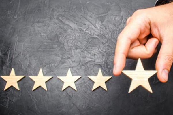 女子連刷10個(gè)差評(píng)商家找上門怒懟 外賣差評(píng)對(duì)商家影響大嗎