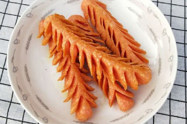 淀粉腸怎么改花刀 淀粉腸可以用空氣炸鍋嗎 淀粉腸怎么改花刀 淀粉腸可以用空氣炸鍋嗎