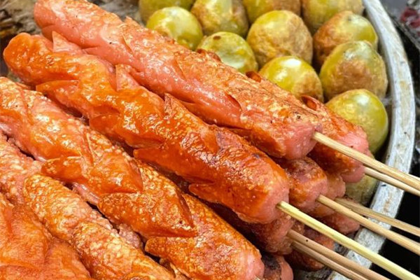 淀粉腸有黑點(diǎn)是什么原因 淀粉腸會壞嗎