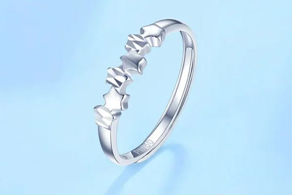 白金戒指多少錢(qián)一個(gè) 白金戒指是按克賣(mài)嗎 白金戒指多少錢(qián)一個(gè) 白金戒指是按克賣(mài)嗎