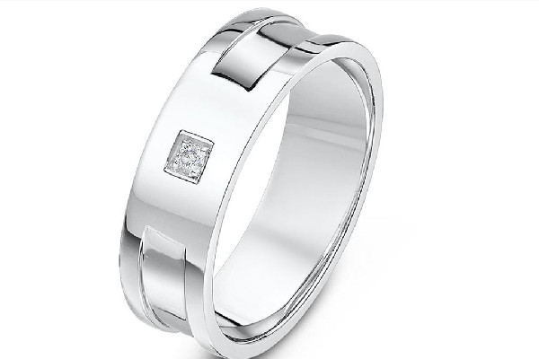 白金戒指要怎么清洗 白金戒指可以用酒精擦嗎 白金戒指要怎么清洗 白金戒指可以用酒精擦嗎