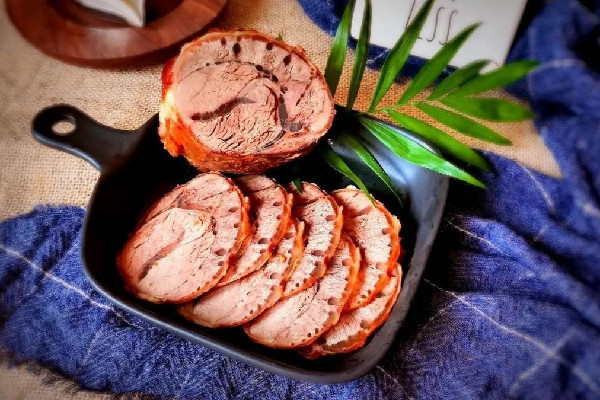 醬牛肉用生抽還是老抽 醬牛肉要用黃豆醬嗎 醬牛肉用生抽還是老抽 醬牛肉要用黃豆醬嗎