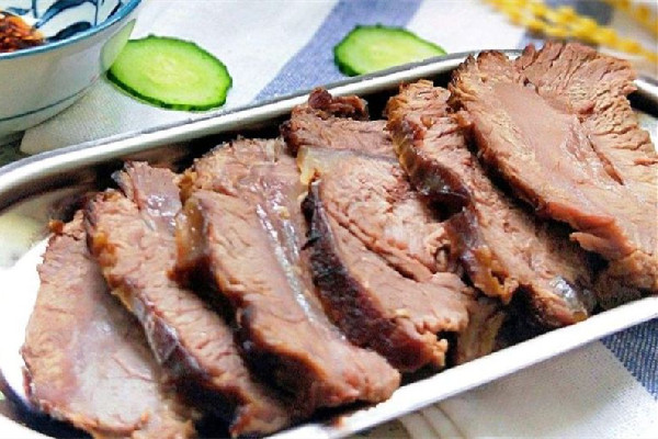 醬牛肉用生抽還是老抽 醬牛肉要用黃豆醬嗎 醬牛肉用生抽還是老抽 醬牛肉要用黃豆醬嗎