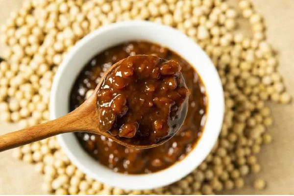 豆瓣醬可以直接拌面吃嗎 豆瓣醬可以做炸醬面的醬嗎 豆瓣醬可以直接拌面吃嗎 豆瓣醬可以做炸醬面的醬嗎