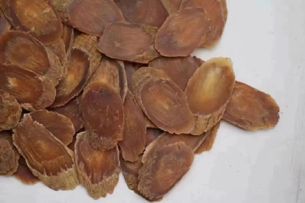 紅參的價(jià)格多少錢(qián)一斤 紅參是不是高麗參