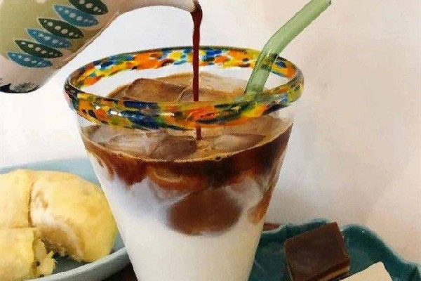 生椰拿鐵減肥可以喝嗎 生椰拿鐵的熱量 生椰拿鐵減肥可以喝嗎 生椰拿鐵的熱量