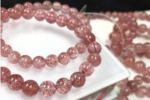 草莓晶對身體有什么好處 草莓晶招桃花嗎 草莓晶對身體有什么好處 草莓晶招桃花嗎