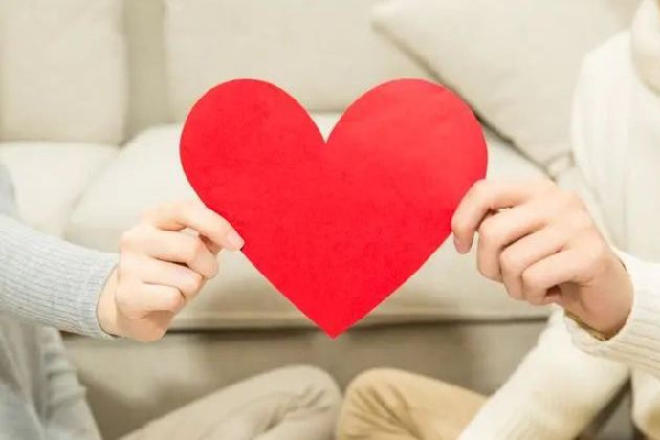 委員建議年輕人樹(shù)立正確婚育觀 婚姻觀包括哪些方面