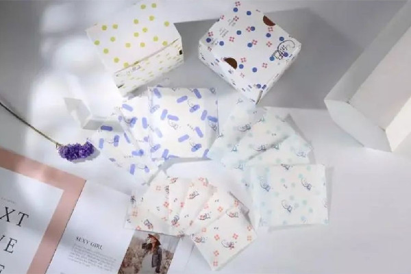 黑袋裝衛(wèi)生巾是偏見還是關心 衛(wèi)生巾用完癢什么原因 黑袋裝衛(wèi)生巾是偏見還是關心 衛(wèi)生巾用完癢什么原因