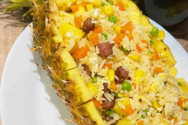 菠蘿飯的菠蘿怎么挖 菠蘿飯可以用鳳梨代替嗎 菠蘿飯的菠蘿怎么挖 菠蘿飯可以用鳳梨代替嗎