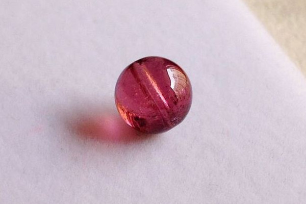 碧璽的種類有哪些 碧璽會(huì)有裂紋和棉絮嗎 碧璽的種類有哪些 碧璽會(huì)有裂紋和棉絮嗎