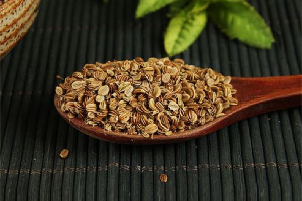 蛇床子泡水喝功效作用 蛇床子泡水喝能壯陽嗎 蛇床子泡水喝功效作用 蛇床子泡水喝能壯陽嗎