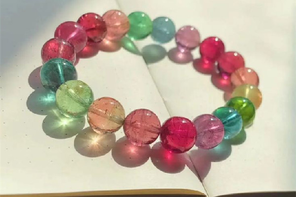 碧璽的種類有哪些 碧璽會(huì)有裂紋和棉絮嗎 碧璽的種類有哪些 碧璽會(huì)有裂紋和棉絮嗎