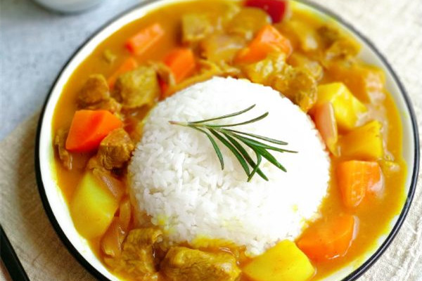 咖喱塊什么時(shí)候放合適 咖喱塊放多少合適