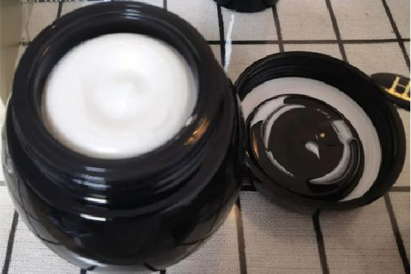 赫蓮娜面霜可以單獨(dú)使用嗎 赫蓮娜面霜怎么用教程 赫蓮娜面霜可以單獨(dú)使用嗎 赫蓮娜面霜怎么用教程