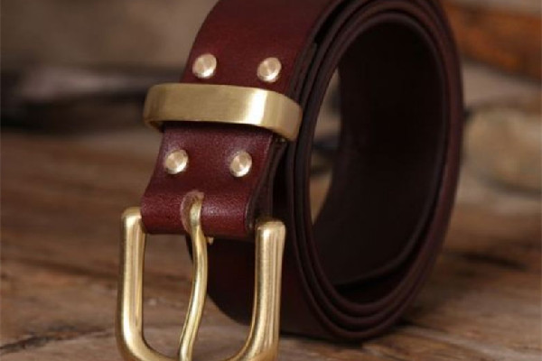 牛皮皮帶怎么鑒定 牛皮皮帶會(huì)出現(xiàn)裂紋嗎 牛皮皮帶怎么鑒定 牛皮皮帶會(huì)出現(xiàn)裂紋嗎