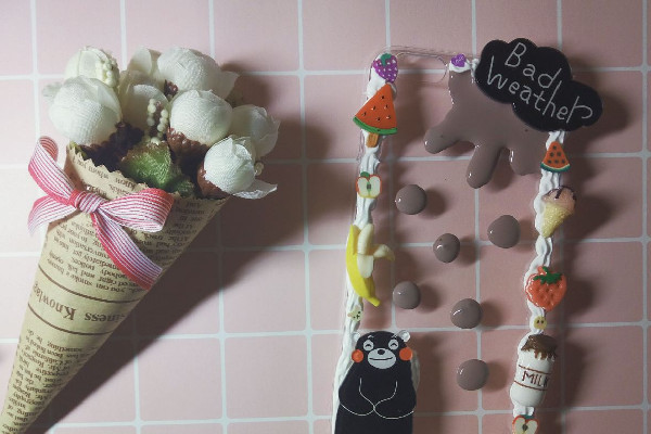 奶油膠為什么粘不住手機(jī)殼 奶油膠粘的牢固嗎 奶油膠為什么粘不住手機(jī)殼 奶油膠粘的牢固嗎