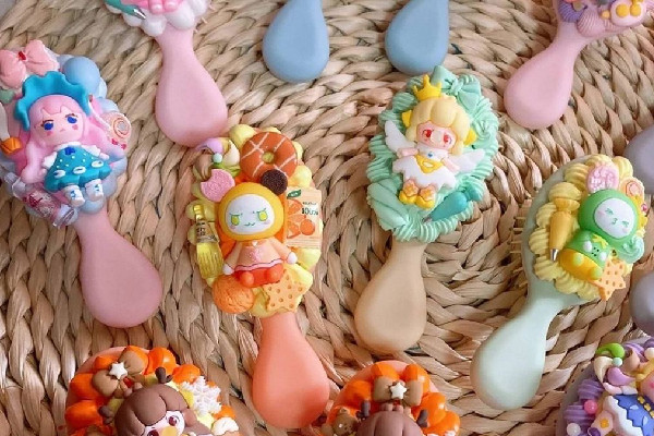 奶油膠適合什么材質的手機殼 奶油膠會發(fā)黃嗎