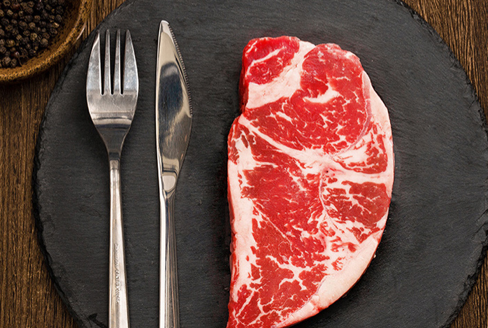 新鮮牛肉和凍牛肉的區(qū)別 新鮮牛肉和凍牛肉哪個(gè)縮水小 新鮮牛肉和凍牛肉的區(qū)別 新鮮牛肉和凍牛肉哪個(gè)縮水小