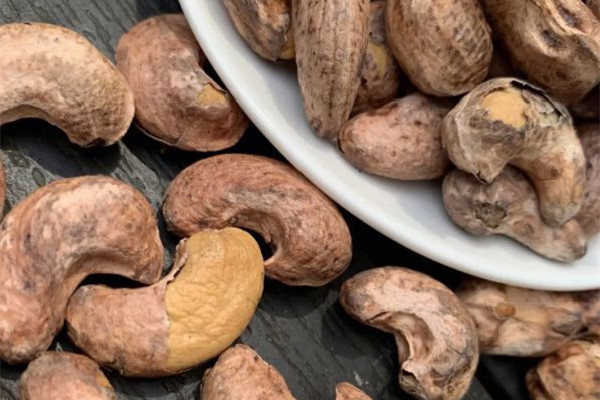 腰果的功效和作用 腰果可以補(bǔ)腎壯陽(yáng)嗎 腰果的功效和作用 腰果可以補(bǔ)腎壯陽(yáng)嗎