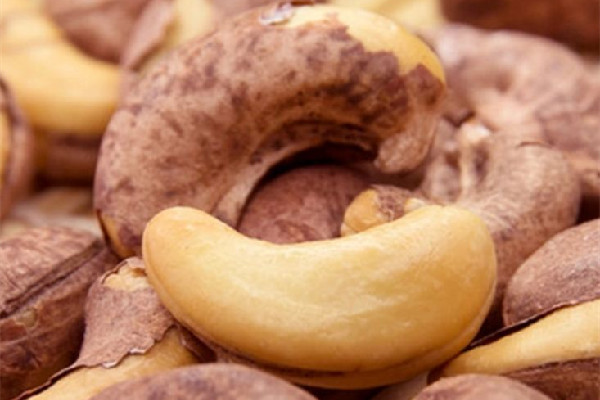 腰果會(huì)不會(huì)過(guò)敏 腰果適合什么人群吃 腰果會(huì)不會(huì)過(guò)敏 腰果適合什么人群吃