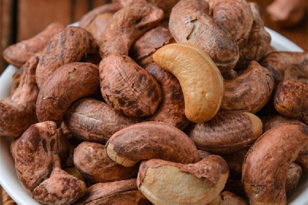 腰果會(huì)不會(huì)過敏 腰果適合什么人群吃