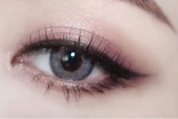 美瞳要天天換水嗎 美瞳泡多久才能佩戴 美瞳要天天換水嗎 美瞳泡多久才能佩戴