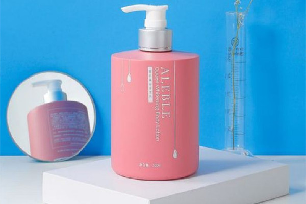 美白身體乳的使用方法 美白身體乳可以涂臉上嗎 美白身體乳的使用方法 美白身體乳可以涂臉上嗎