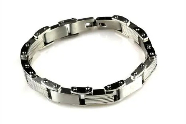 合金手鏈對身體有害嗎 合金手鏈會過敏嗎 合金手鏈對身體有害嗎 合金手鏈會過敏嗎