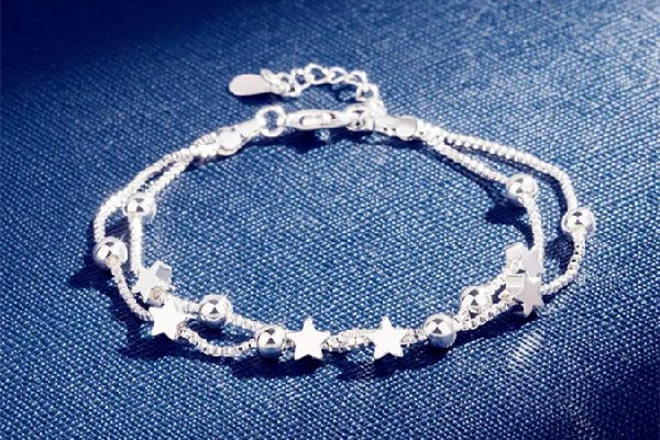 純銀手鏈變黑怎么清洗 純銀手鏈發(fā)黑是因為什么 純銀手鏈變黑怎么清洗 純銀手鏈發(fā)黑是因為什么