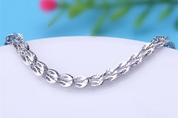 純銀手鏈價(jià)格一般多少 純銀手鏈怎么選購