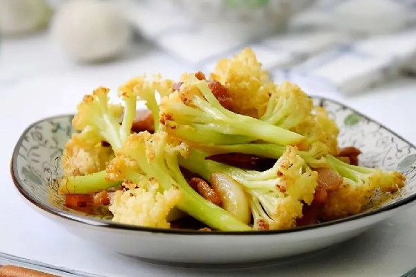 高?；貞先?2元只買倆素菜 素菜吃多了會不會胖