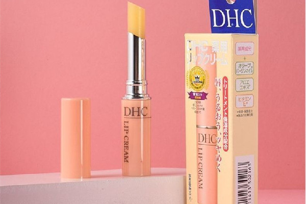 dhc唇膏用完了怎么把剩下的部分推出來 dhc唇膏用完了怎么拆開 dhc唇膏用完了怎么把剩下的部分推出來 dhc唇膏用完了怎么拆開